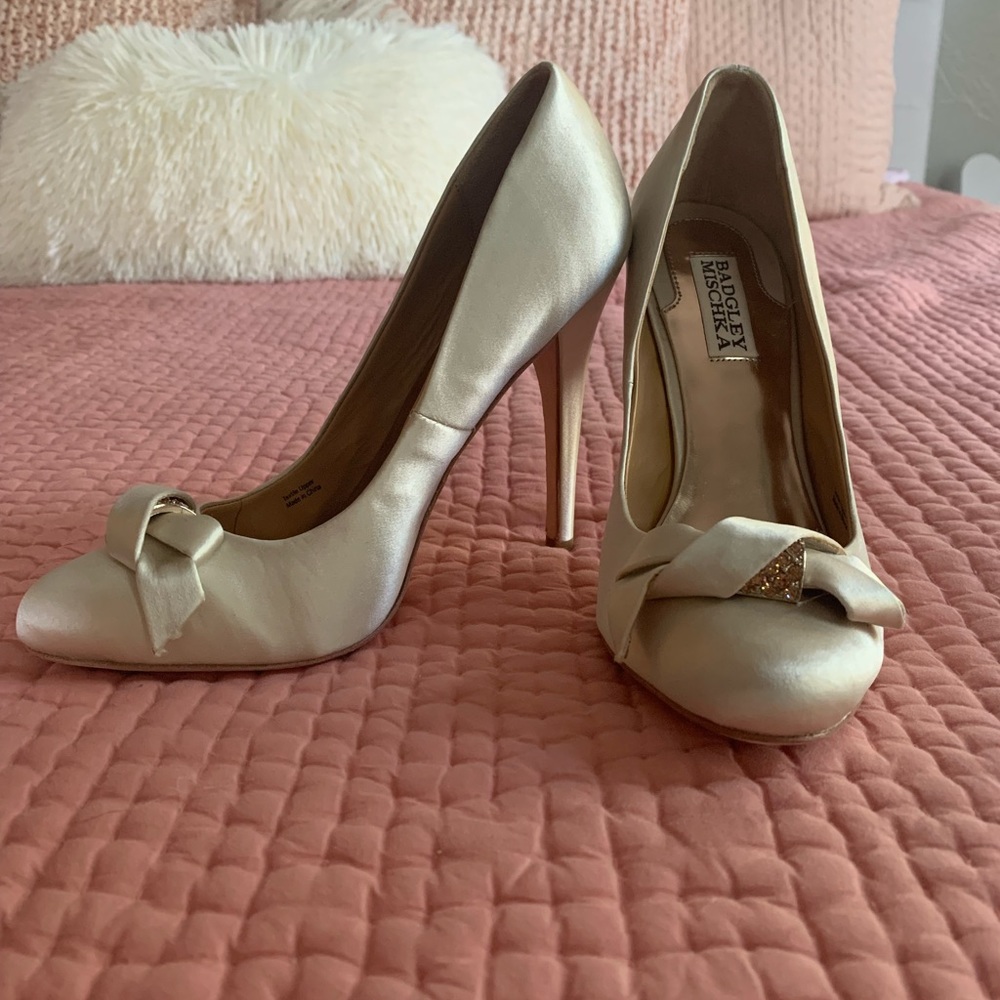 Badgley Mischka Opel Ivory Satin Heels